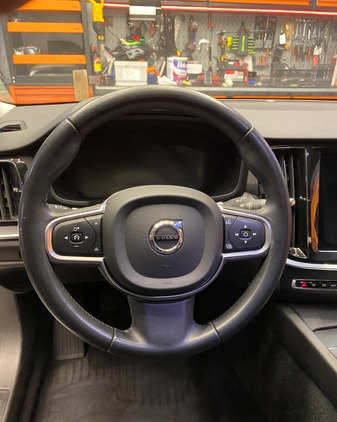 Volvo V60 cena 65500 przebieg: 206000, rok produkcji 2019 z Ostróda małe 92